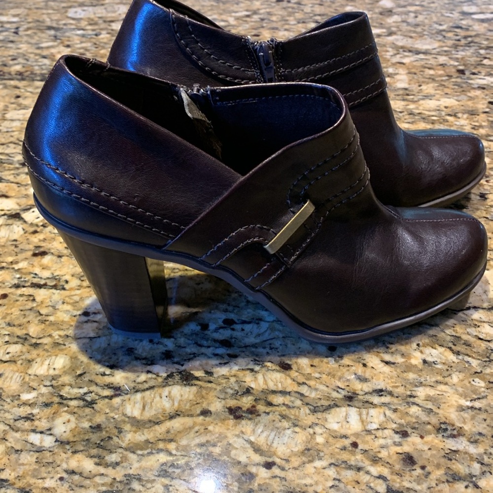 Liz Claiborne flex ankle boots 3.5inch heel